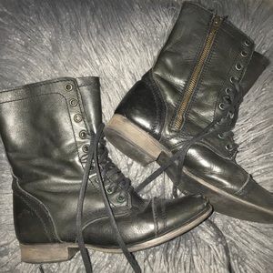 Steve Madden troopa combat boots